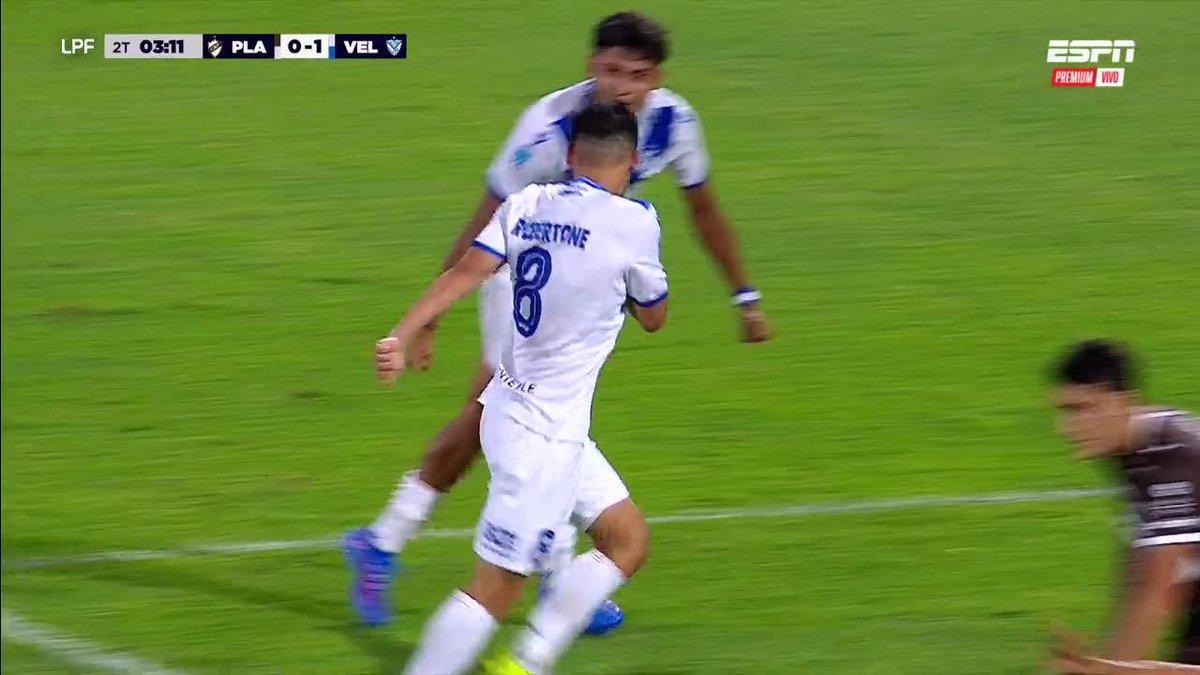 "Robertone": Por su gol en el partido de Vélez contra Platense