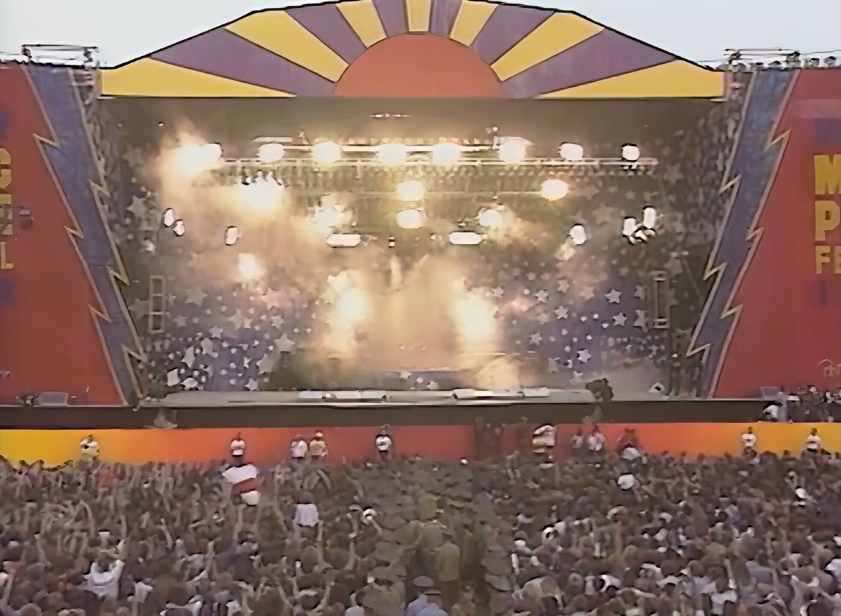 Now Playing - The Scorpions - Blackout Live Yes...The 80's were a Blast 😎