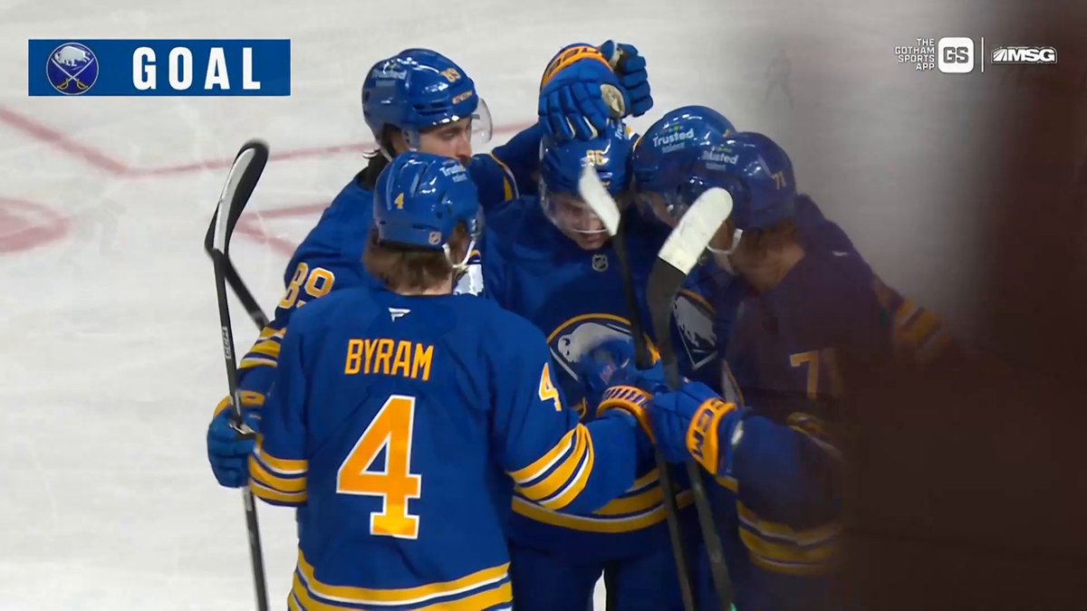 What a filthy pass by Noah Ostlund! 🤢 📺: Sportsnet or stream on Sportsnet+ ➡️