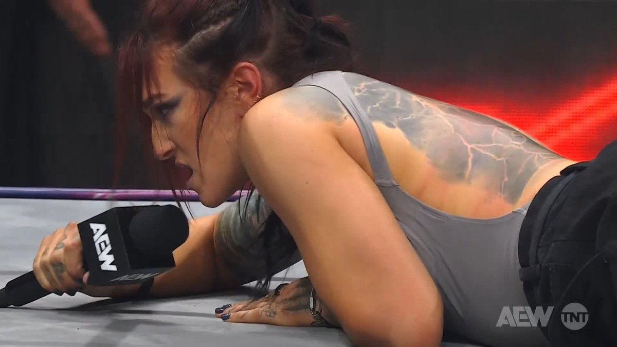 "Don't be afraid of ME. BE AFRAID OF WHAT YOU NEED TO DO TO KEEP ME DOWN!" - Kris Statlander to Thekla テクラ Watch #AEWCollision on TNT & HBO Max