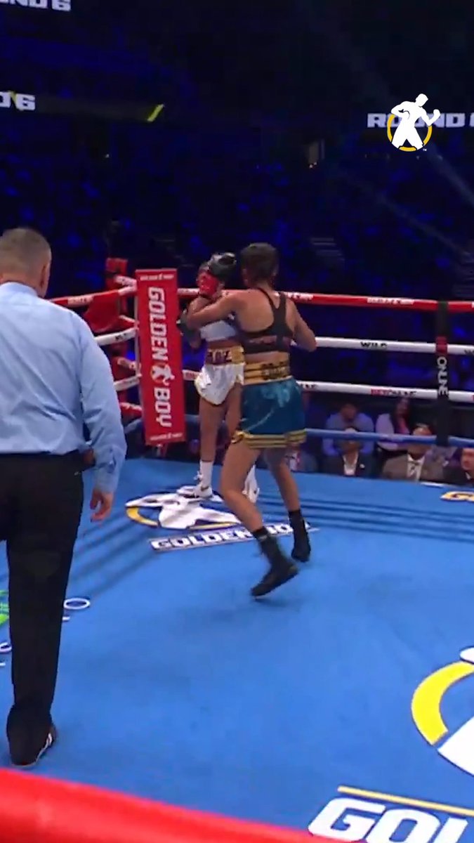 𝑫𝒖𝒍𝒄𝒆 𝑽𝒆𝒏𝒆𝒏𝒐 does it again!! #ANDSTILL 👑💖 #BarbozaJrSimsJr | LIVE on DAZN | tonight