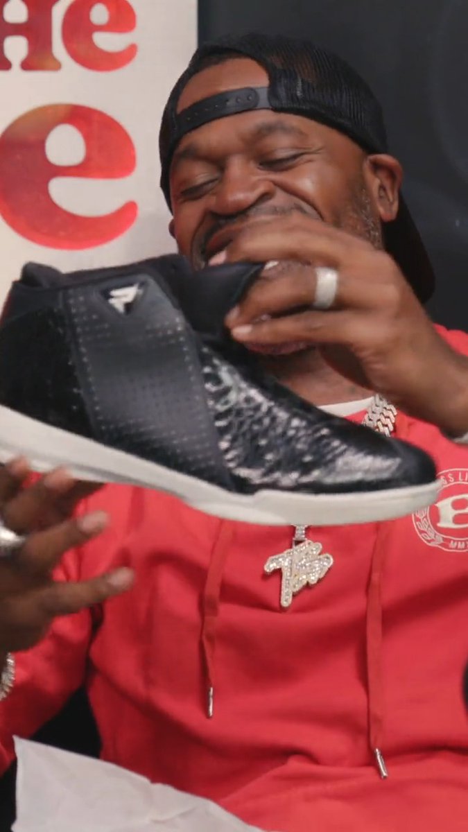 "This is the worst shoe ever." 🤣