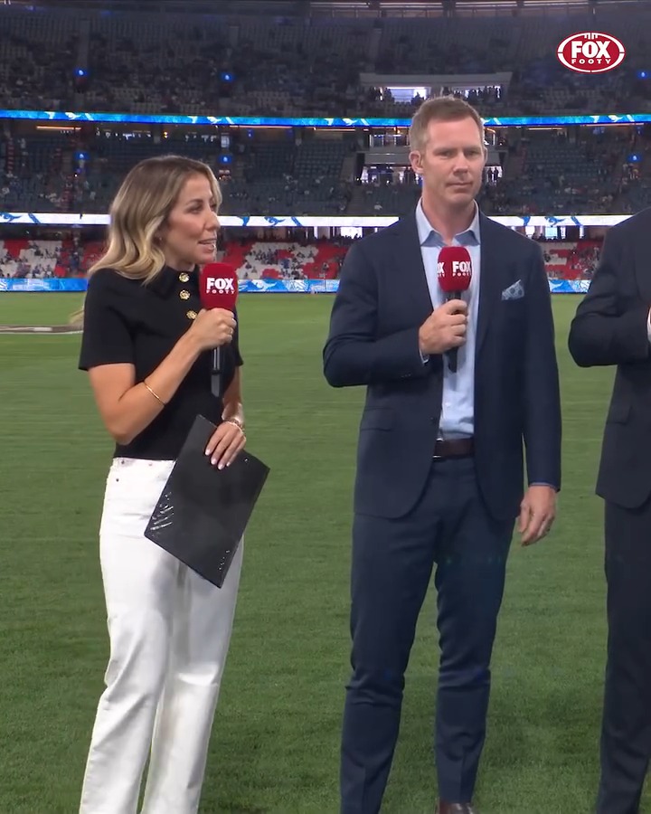 Bump or brace? 🤔 427 games and Scott Pendlebury has never been suspended... will that end after this week? 📺 Watch #AFLNorthPower on Ch.504 or stream on Kayo: ✍️ BLOG 🔢 MATCH CENTRE