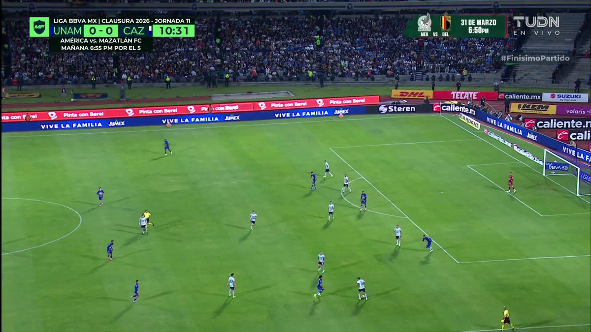 🚨 ¡Tarjeta amarilla para Carrasquilla! 😰 El panameño le dejó un regalito a Piovi y casi se arma el traka traka 😡 🇲🇽 #FinisimoPartido 🇺🇸 #SabadoFutbolero