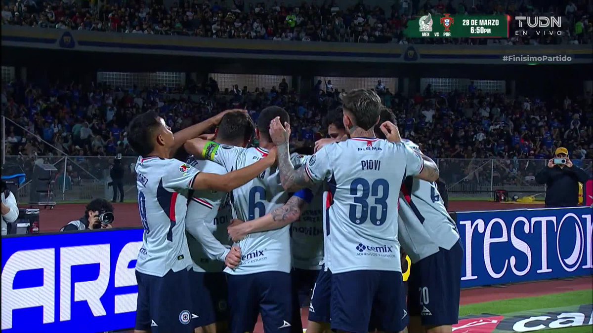 Nicolás Ibáñez sigue haciendo goles en Cruz Azul…