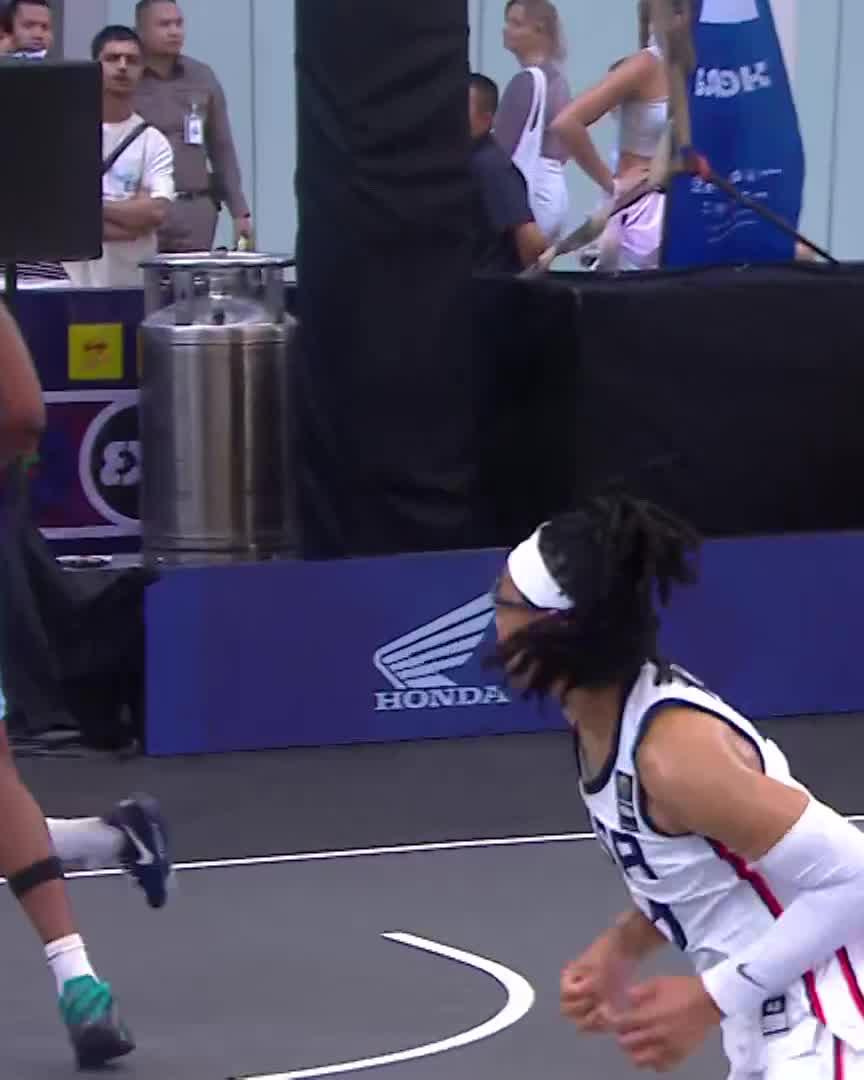 ARICA CARTER CALLS GAME AT THE BUZZER! 😱🚨 AZERBAIJAN 🇦🇿 STUN USA 🇺🇸 IN THE SEMIS! 🤯 #3x3ChampionsCup