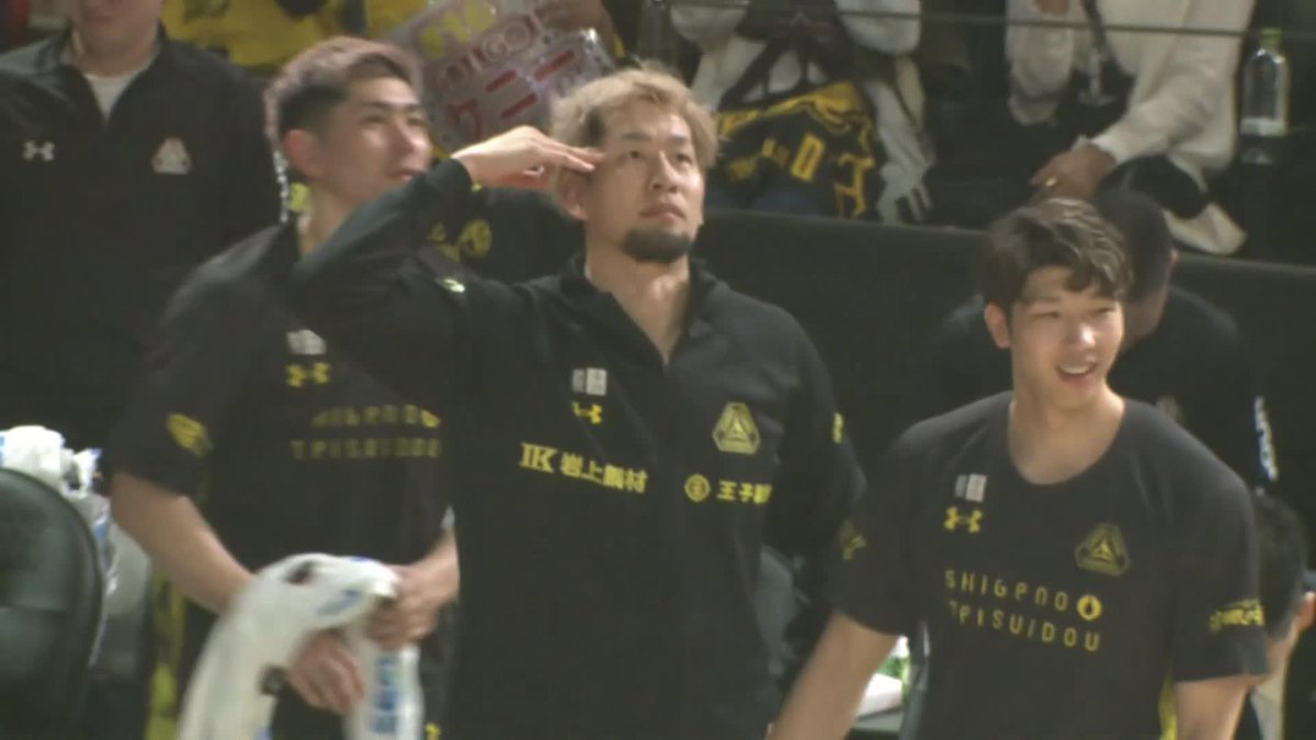 正真正銘の外さない男現る😱 群馬#8 ブラックシアーがここまでFG100%で24得点！！ 群馬クレインサンダーズ 📡バスケットLIVEで生配信中 #Bリーグ #りそなグループ