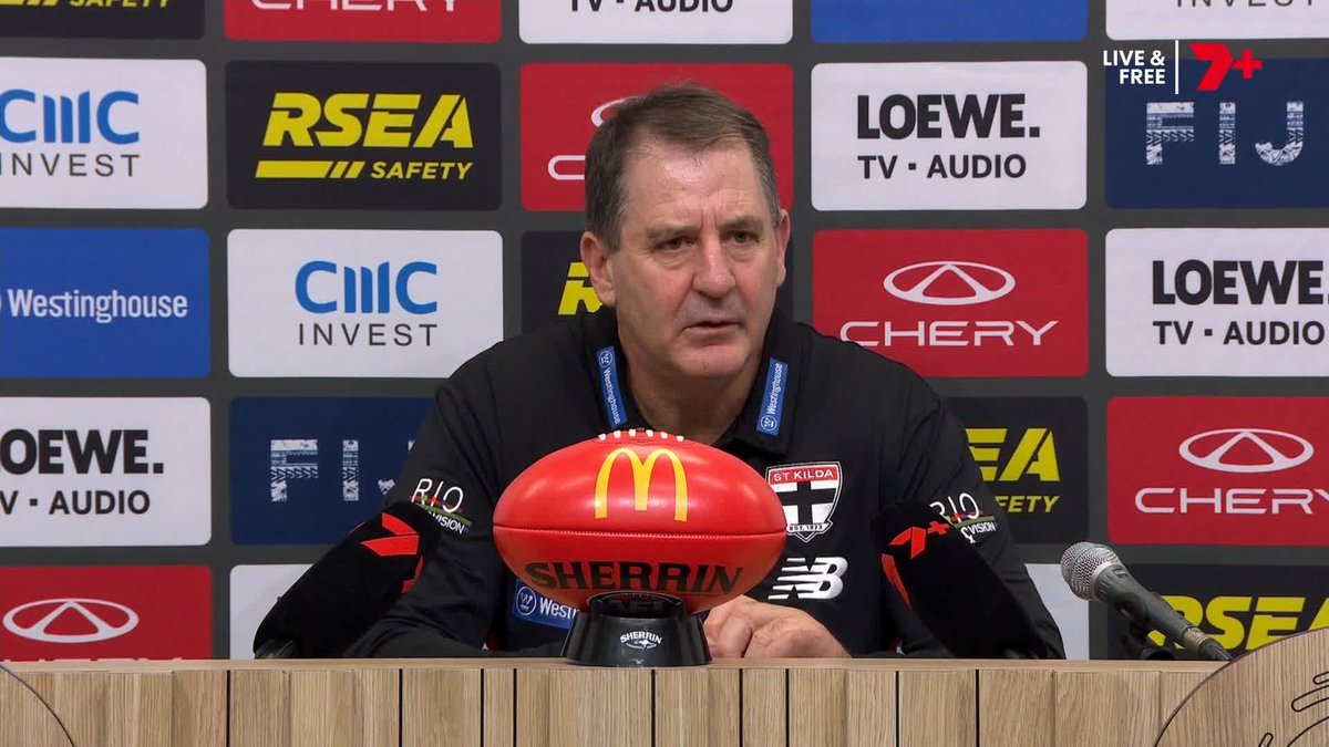 "I'm glad you're focusing on that..." 🗣️ Ross Lyon on Nasiah Wanganeen-Milera's six-minute bench stint in the fourth quarter | #AFLDeesSaints