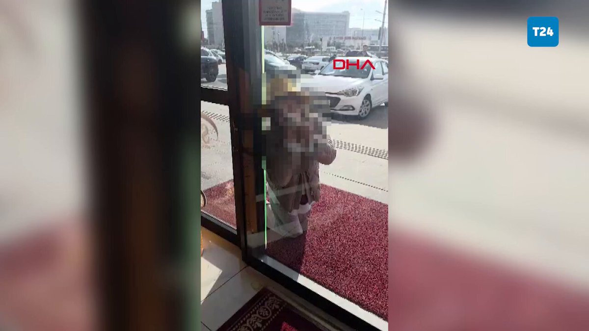 📍Kayseri'de bir vatandaş, ilaç için 50 TL fark ücreti ödemesi gerektiği söylenince eczaneye saldırdı.