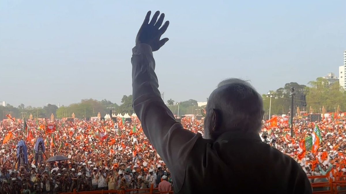 Highlights from a euphoric rally in Kolkata yesterday! It’s clear West Bengal is supporting BJP… BJP West Bengal