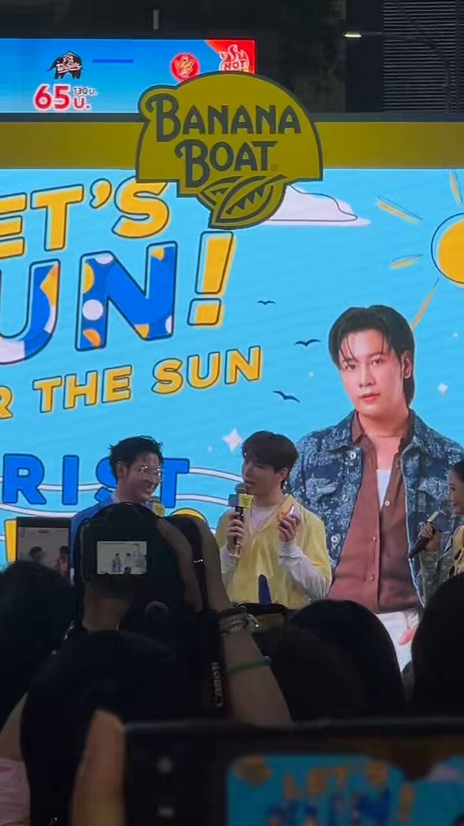 มีคนเสียอาการตอนน้องถามว่าความรักสดใสไหม งุ้ยยย 🤭 🦁 : หน้าสดใสเพราะบานาน่าโบท 🐢 : ข้างในละฮะ ความรงความรัก เป็นยังไง ไหนพูดสิ อยากฟัง 🦁 : ก็สดใสอยู่ตามอายุ KRISTSINGTO​ WITH BANANABOAT #BananaBoatLetfununderthesun #KristSingto #คริสสิงโต