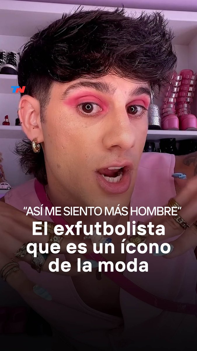 El exfutbolista que se maquilla, se hace las uñas y es un ícono de la moda: “Así me siento más hombre”
