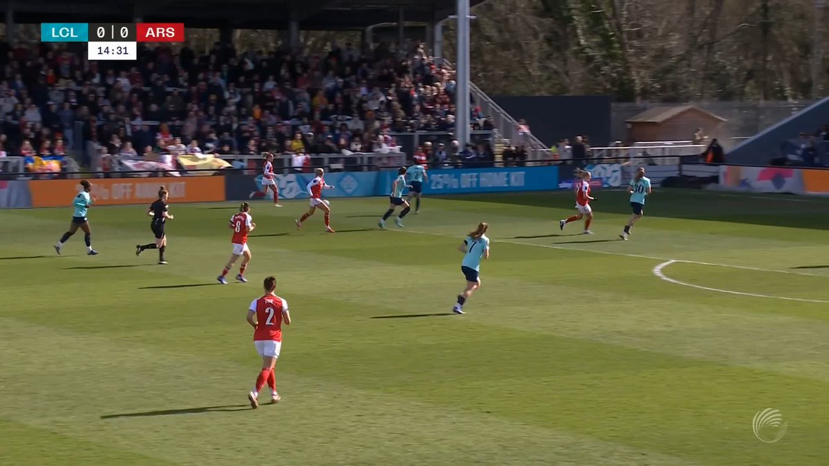 Arsenal lead 1-0 against London City Lionesses thanks to this Olivia Smith goal ⚽️