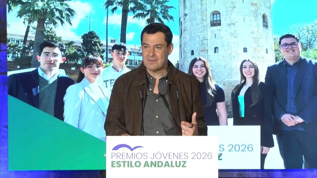 Andalucía ya no va detrás de nadie. Lo tenemos muy claro: queremos ser líderes en España. Animo a los jóvenes andaluces a dar un paso más para ayudarnos a conseguirlo. Sois fundamentales, y con vuestro talento y vuestras ganas lo vamos a hacer realidad.
