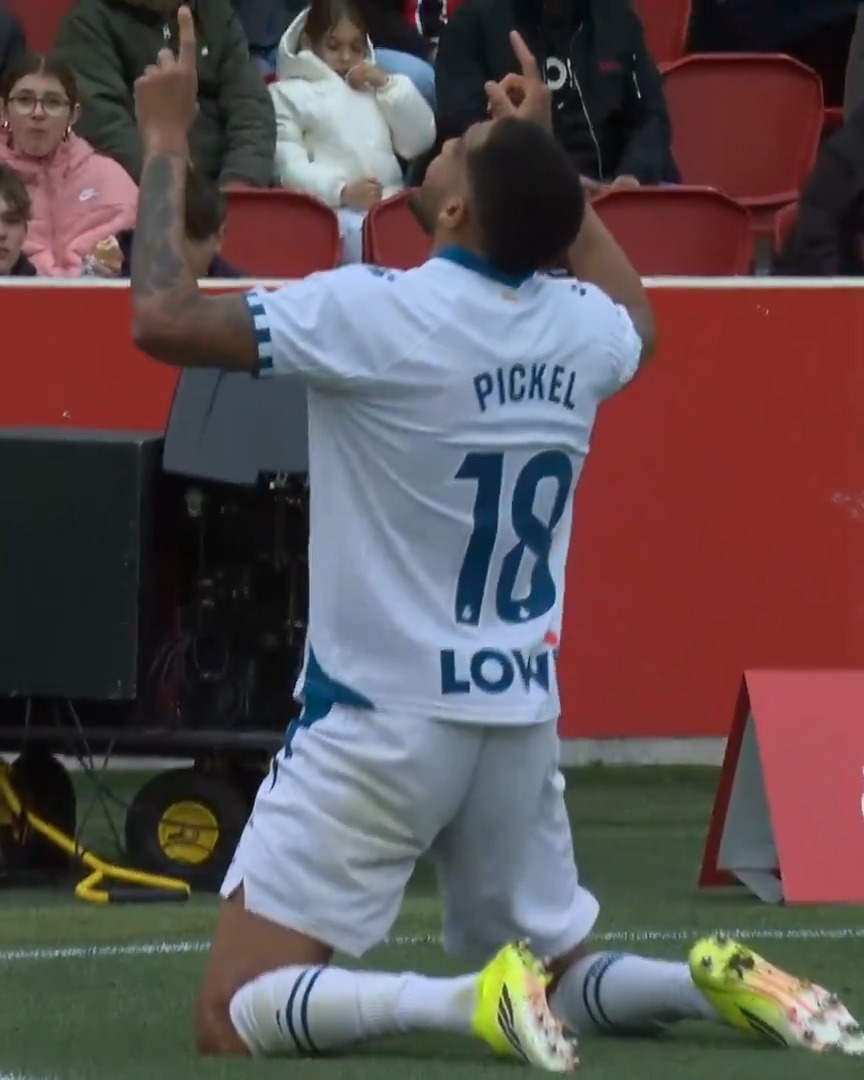 Charles Pickel inscrit son PREMIER BUT avec l’Espanyol ! 🇨🇩⚽️ Il a ouvert le score face à Majorque. 👏🏽