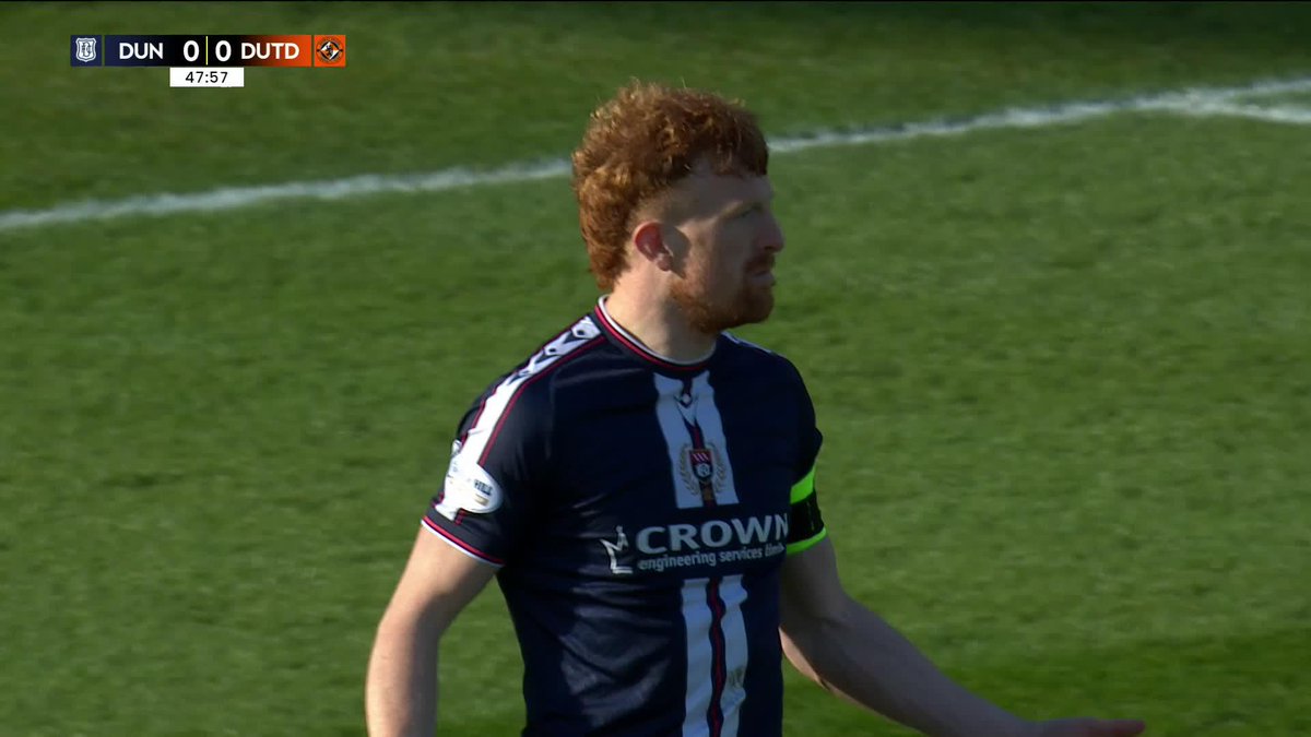 Dundee United awarded a penalty for a Simon Murray hand ball! 🖐️ "That is never a penalty kick!" - Michael Stewart 🗣️ 𝑃𝑟𝑒𝑠𝑒𝑛𝑡𝑒𝑑 𝑏𝑦 SBK | 18+ | 𝑃𝑙𝑒𝑎𝑠𝑒 𝐺𝑎𝑚𝑏𝑙𝑒 𝑅𝑒𝑠𝑝𝑜𝑛𝑠𝑖𝑏𝑙𝑦