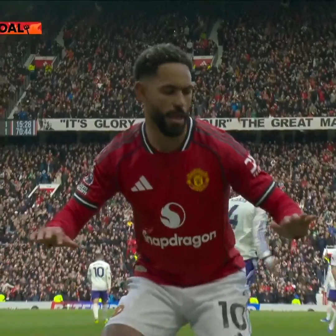 BOUNCEBACK WIN FOR MAN UNITED. 😈 Casemiro, Matheus Cunha and Benjamin Sesko find the net as they triumph 3-1 over Aston Villa.