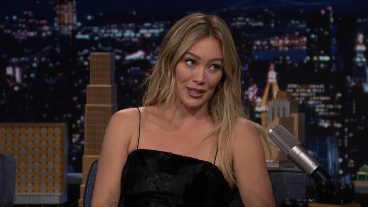 .Hilary Duff knew she made it when she met the Olsen twins at Aaron Carter’s birthday party 🤯 #FallonTonight
