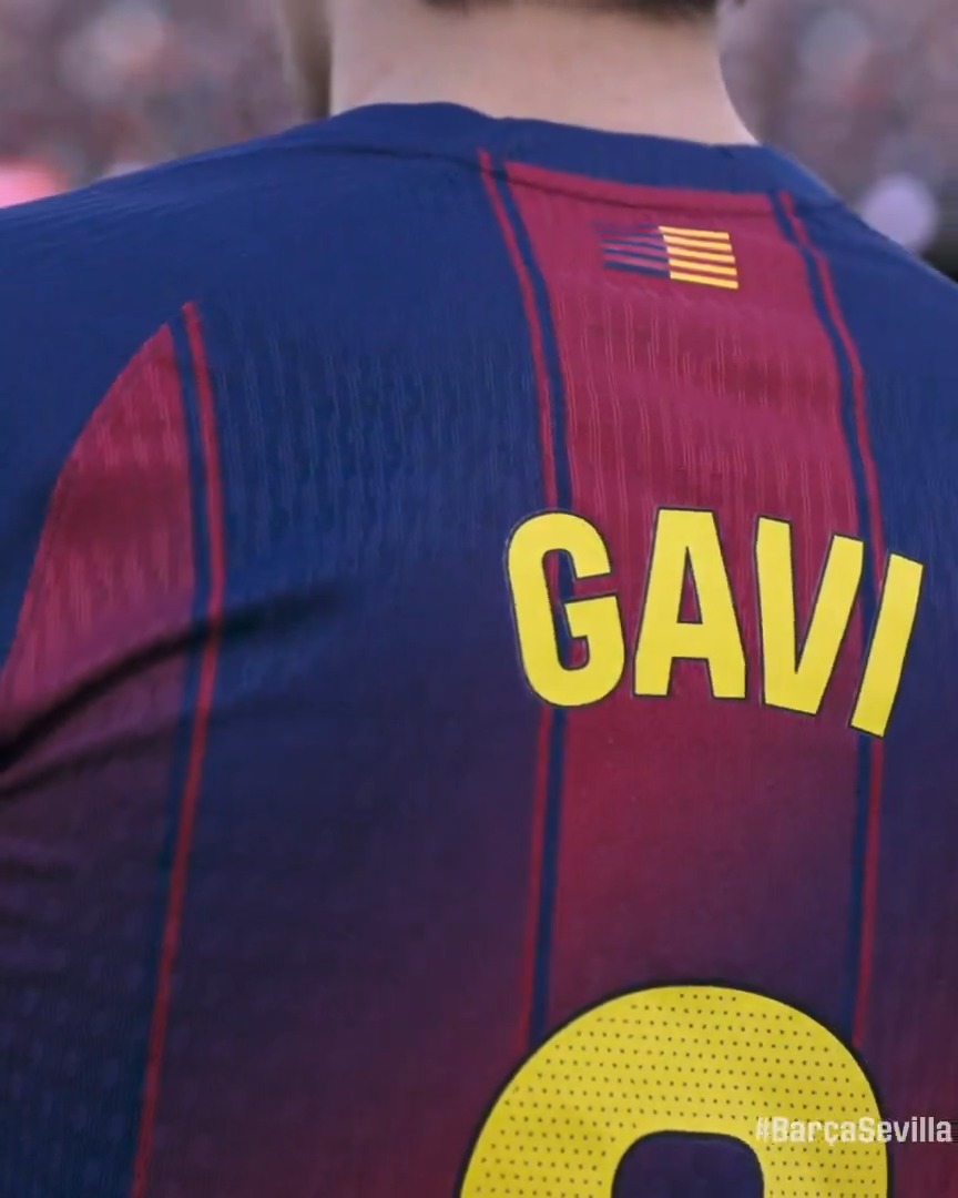 Gavi 🇪🇸 𝗗𝗘 𝗥𝗘𝗧𝗢𝗨𝗥 (enfin 😁) 𝗤𝗨𝗜 𝗣𝗥𝗘𝗡𝗗 𝗟𝗘 𝗕𝗥𝗔𝗦𝗦𝗔𝗥𝗗 𝗗𝗘 𝗖𝗔𝗣𝗜𝗧𝗔𝗜𝗡𝗘. ©️💙❤️