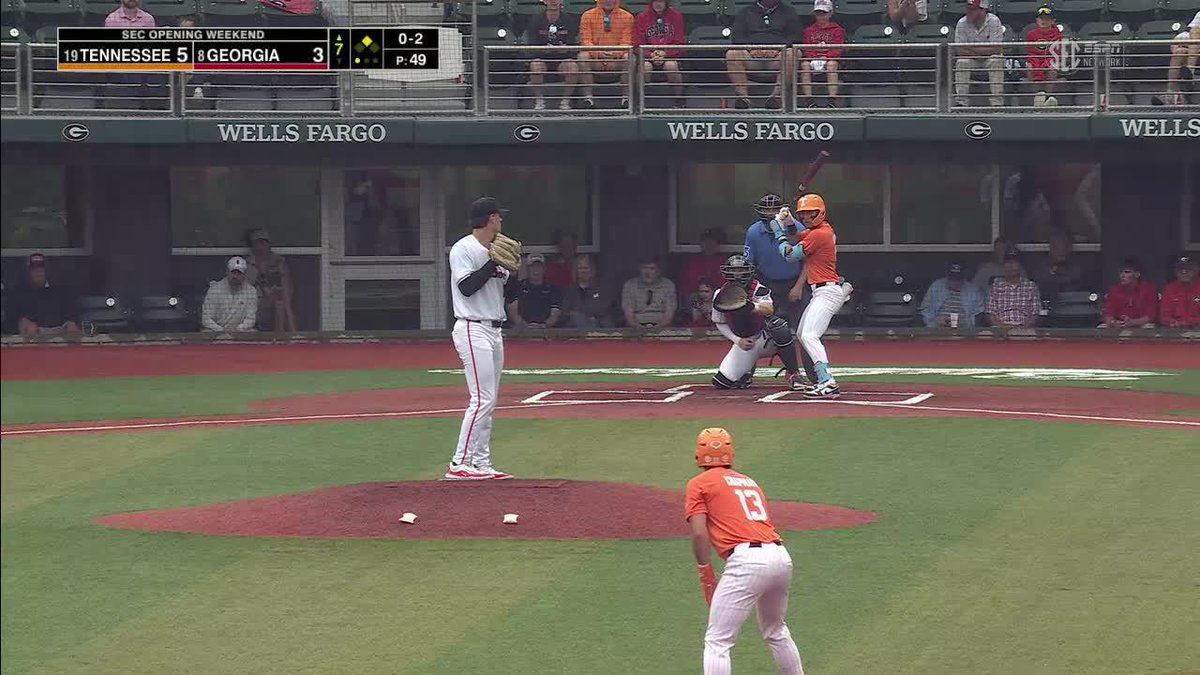 There's the bats! 📺 #GBO🍊 // #OTH