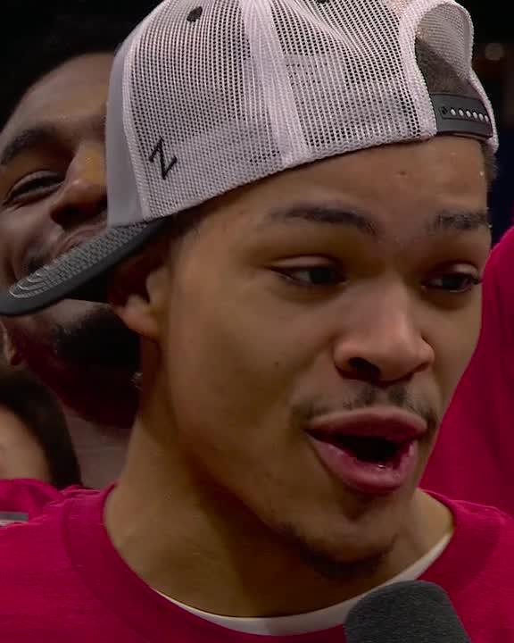 "Everybody in the building know who Bill is" 😏 Arkansas Men’s Basketball 🐗 x #SECTourney