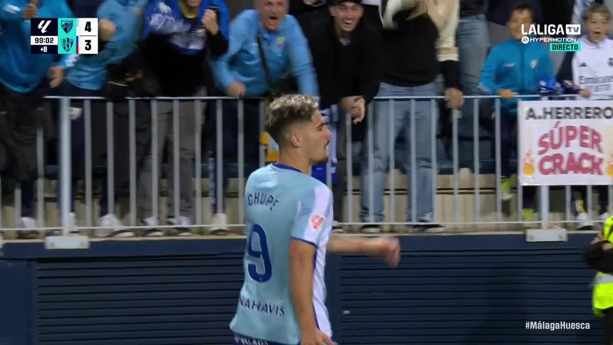 ¡ES LA FIESTA DE CHUPE, ES LA FIESTA DEL MÁLAGA! ⚽️✨ Doblete del delantero andaluz para cerrar un partido de ida y vuelta en La Rosaleda🔥 #LALIGAHYPERMOTION