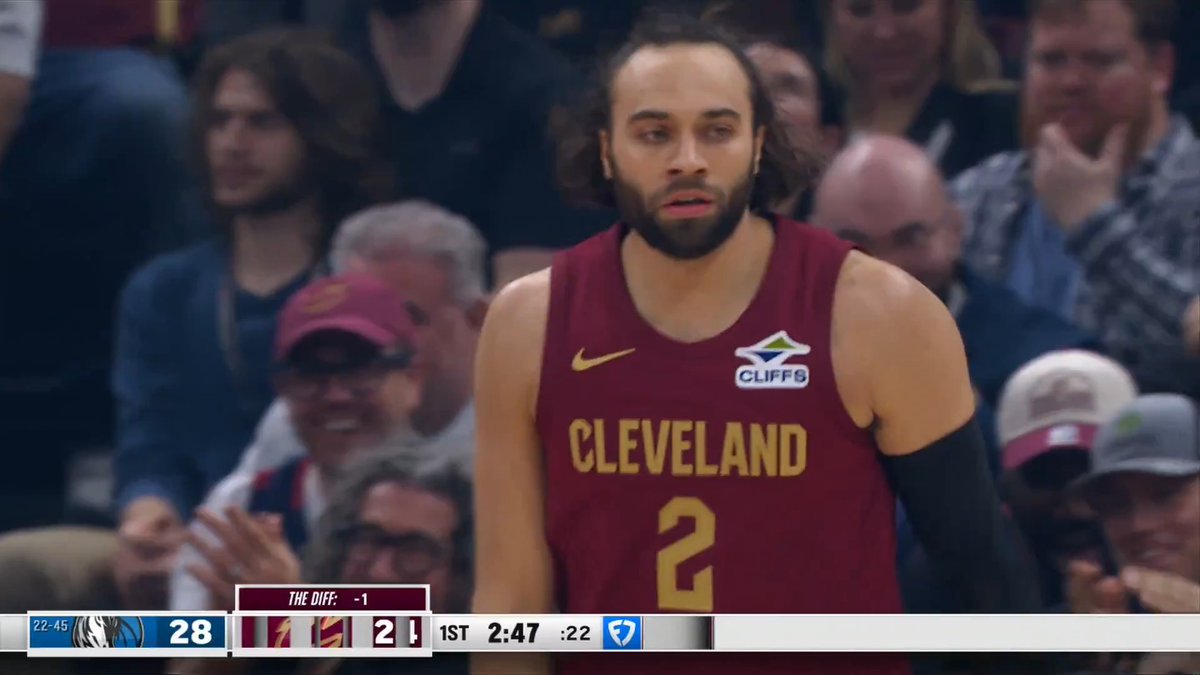 "WELCOME BACK TO MAX STRUS!" Max Strus just made his season debut and hit 3 straight 3s in less than 2 minutes 👏