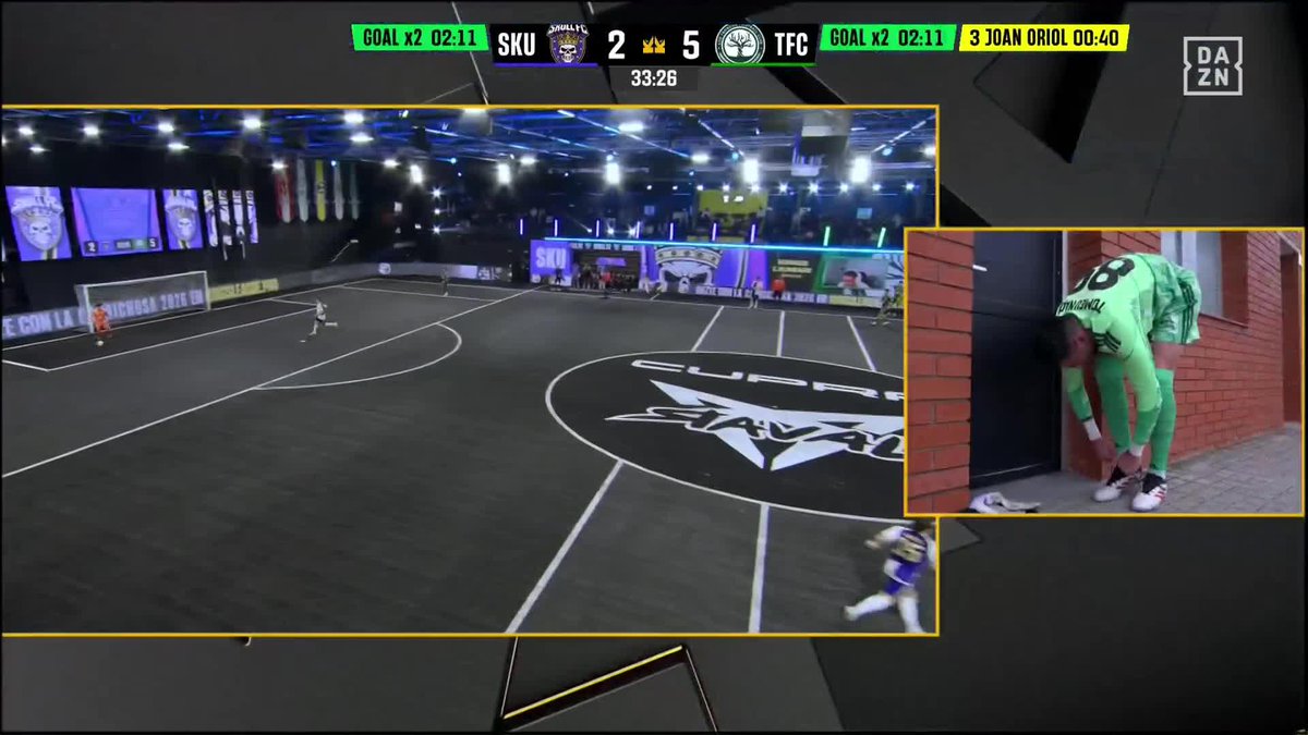 NO SÉ QUÉ ME GUSTA MÁS: EL PASE O EL CONTROL🤯 Vaya barbaridad de GOLAZO que se ha sacado de la manga Sagar Escoto para Los Troncos FC #KingsLeagueDAZN
