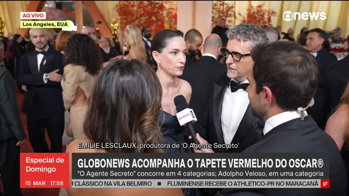 "É um momento de grande festa e celebração", diz Kleber Mendonça Filho ao chegar ao tapete vermelho do Oscar®. "O Agente Secreto" concorre em 4 categorias. ➡️ Assista à #GloboNews: #EspecialdeDomingo