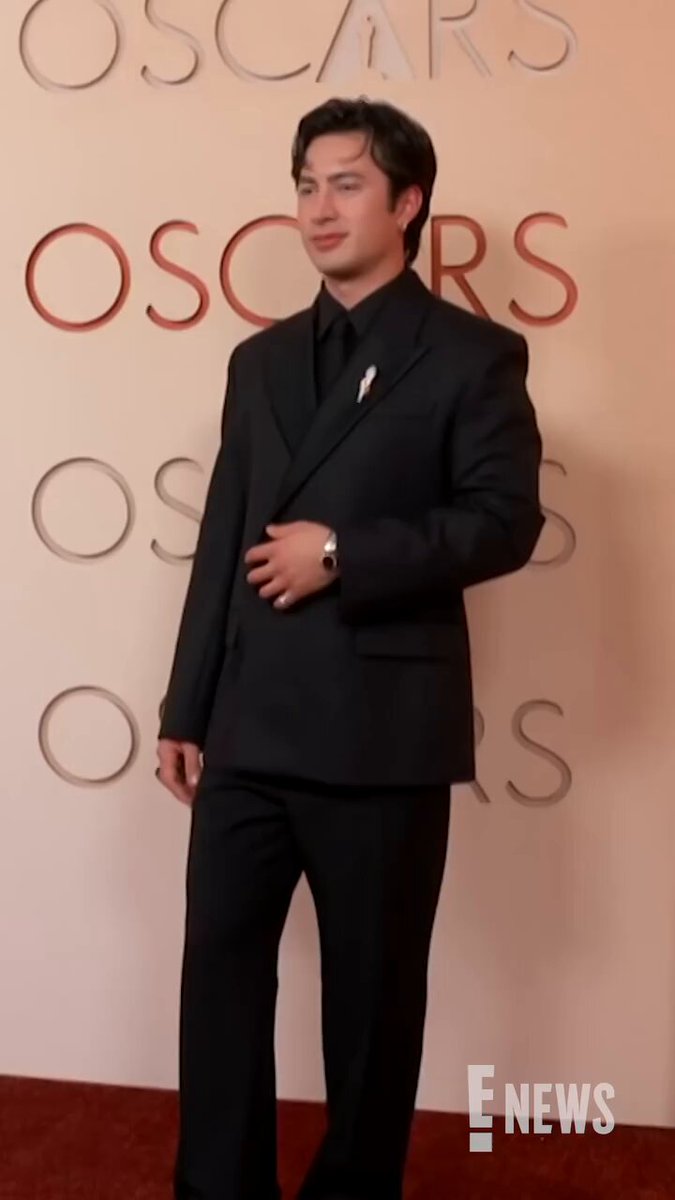 Hudson Williams has skated onto the #Oscars carpet. #AwardsSeason ❤