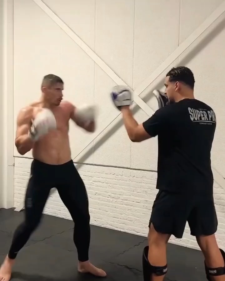 The sound of Rico Verhoeven on the pads 🔊 The GLORY legend looks to upset Oleksandr Usyk at the Pyramids of Giza in May 🔥 Glory in Giza | May 23rd | Live on DAZN 🥊