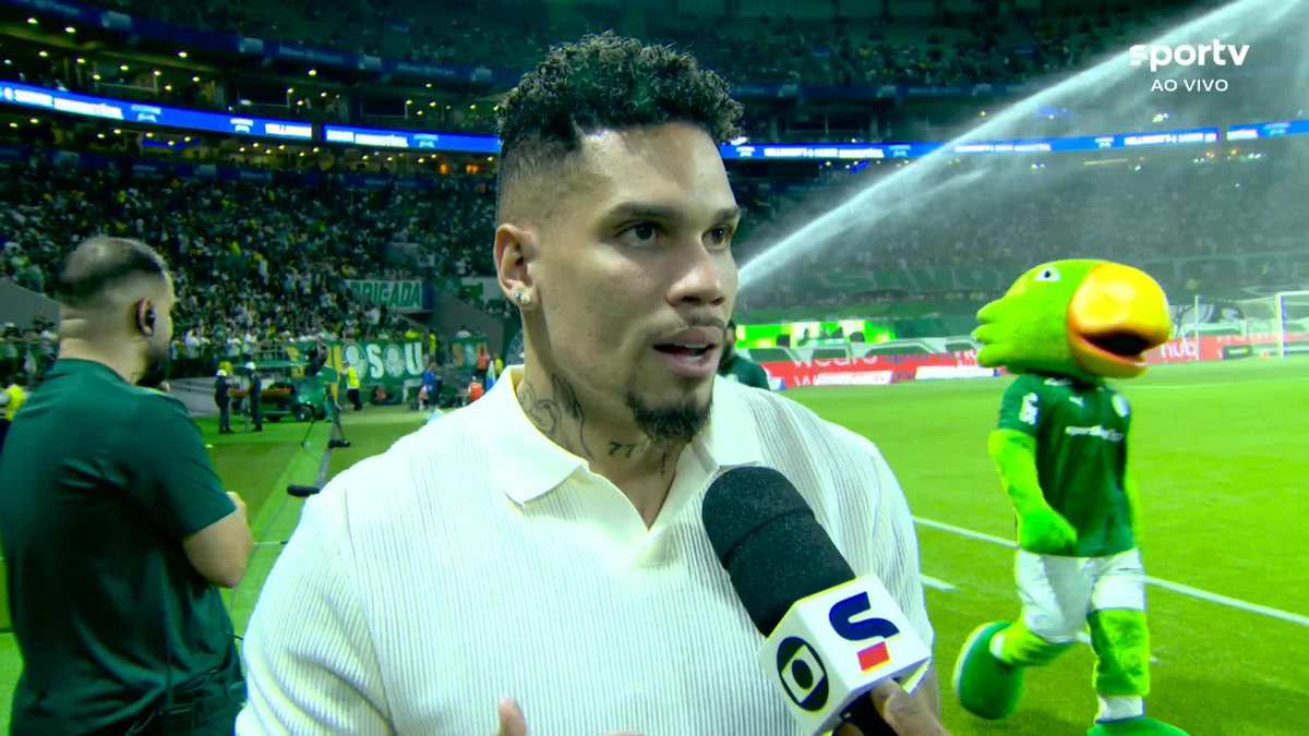 Paulinho não marca data para o retorno, mas diz: "Já estou na transição física, trabalhando com bola".