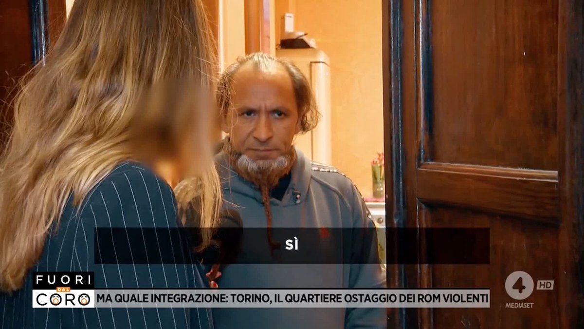"Ho sfondato la porta e ho occupato abusivamente. È giusto così! Io non lavoro e non ho mai lavorato". Le parole di uno degli occupanti abusivi delle case popolari di #Torino. #Fuoridalcoro