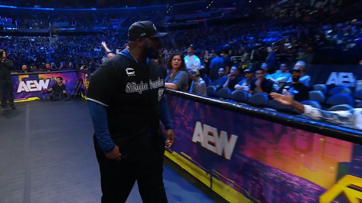 WAYNE BRADY GOT PHYSICAL WITH SHANE TAYLOR! 😂 #AEWRevolution