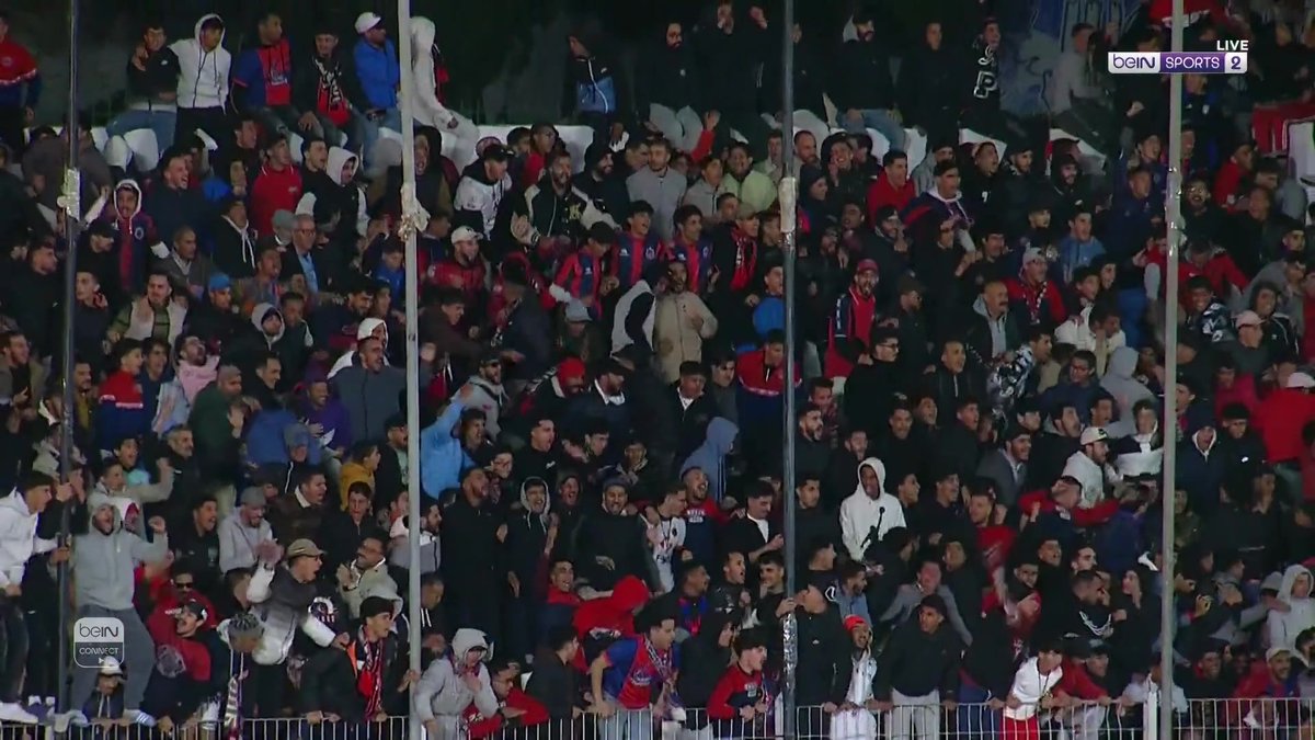 أولمبيك آسفي يفرض التعادل على الوداد الرياضي في مواجهة مثيرة #كأس_الاتحاد_الإفريقي
