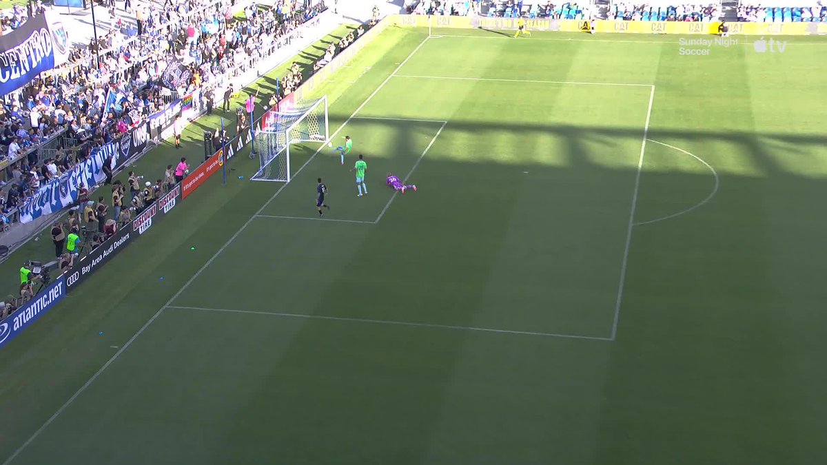 ANTINO LOPEZ KEEPS IT OUT! 😱 Seattle Sounders FC still up 1-0. 📺 Apple TV: