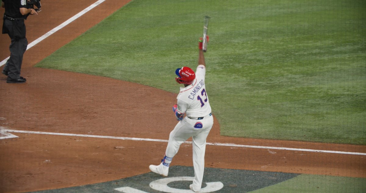 Junior Caminero's homer went 401 feet, his bat may have traveled further 😤