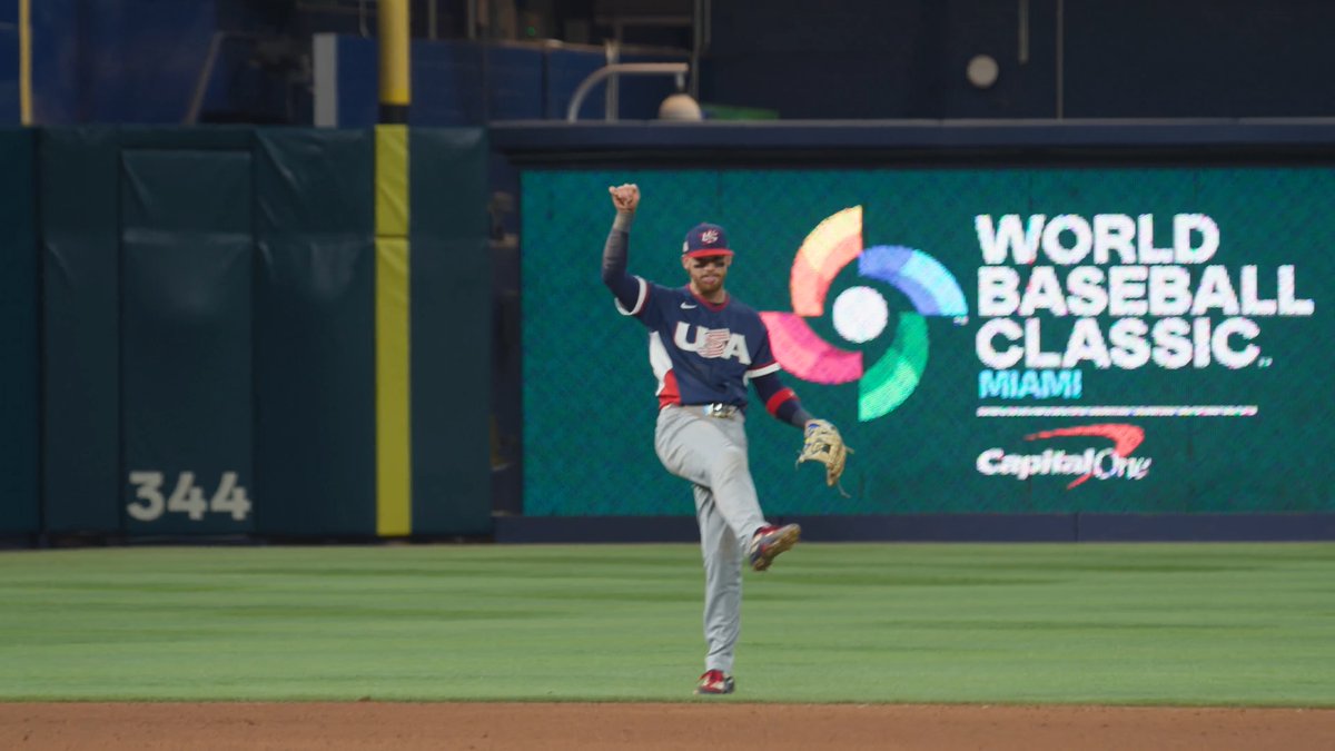 Bobby Witt Jr. is a defensive wizard #WorldBaseballClassic