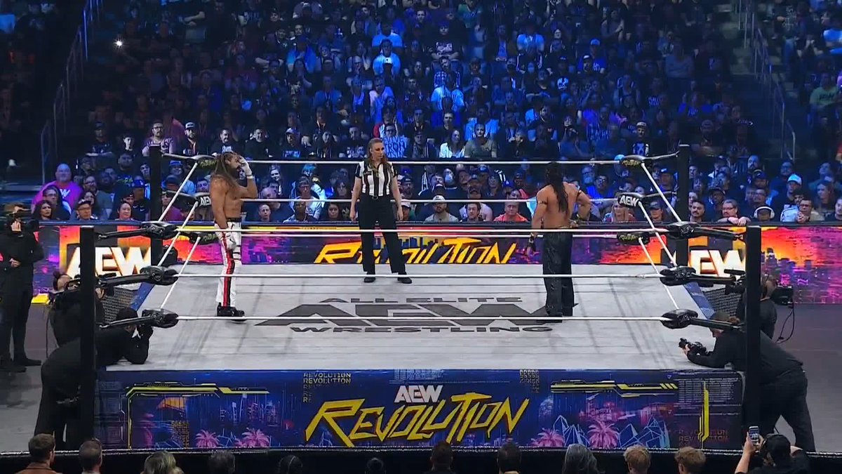 ANDRADE LETTING BANDIDO KNOW THAT THATS GIMMICK INFRINGEMENT LMFAOOOO #AEW #AEWRevolution