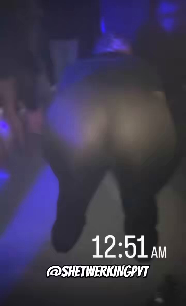 YOUNG HO GOT ALL THE YNS LOOKING IN THE CLUB🥴