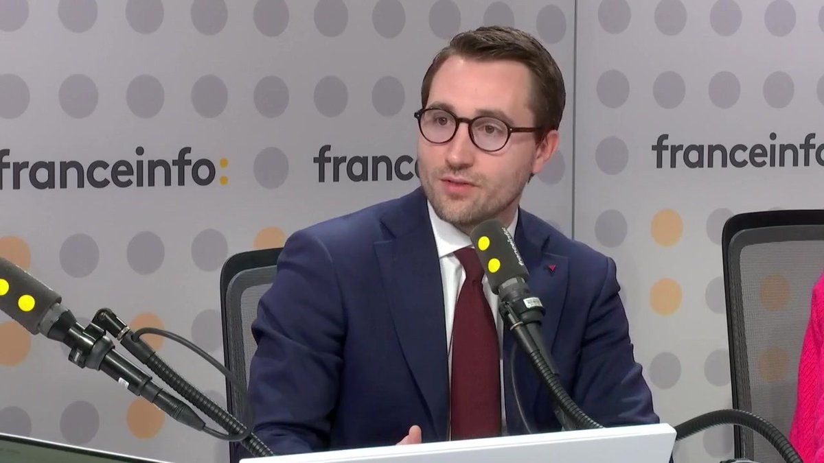 🔴 Municipales 2026 : percée de LFI ➡️"Nous avons défendu un programme : la cantine bio et gratuite, le référendum d'initiative citoyenne pour pouvoir proposer des choses à l'intérieur de sa ville ou révoquer son maire, par exemple", dit Antoine Léaument, député LFI de l'Essonne