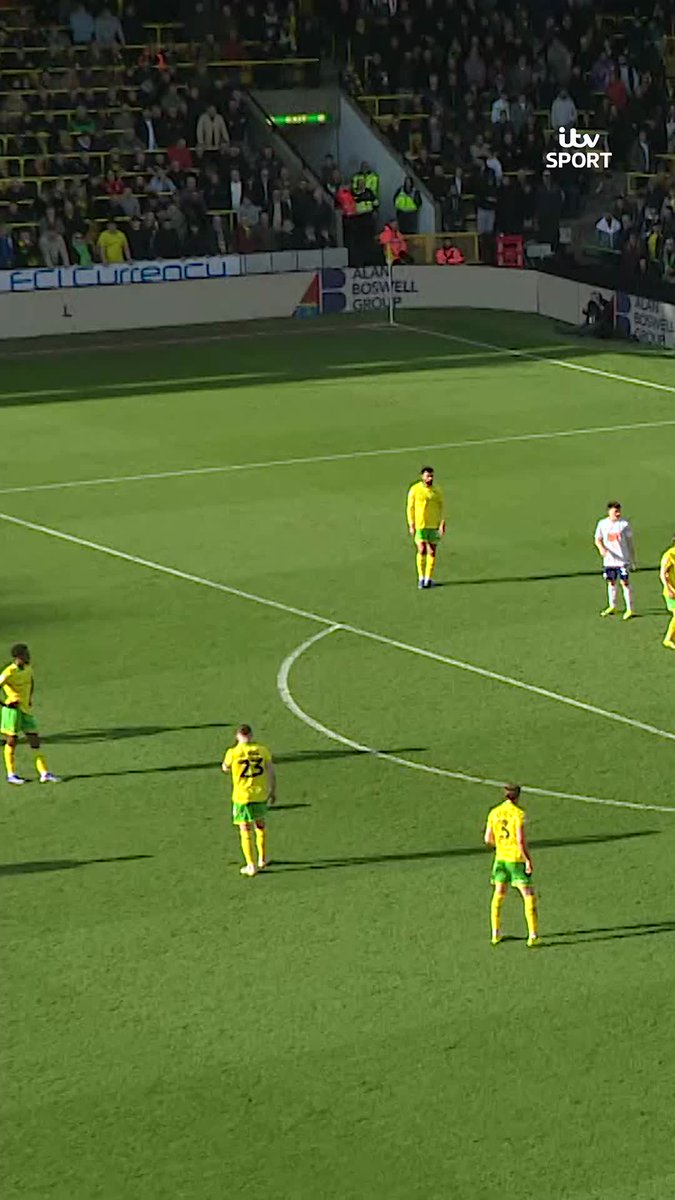 Who's the best free-kick taker in the Championship? 🤔🎯