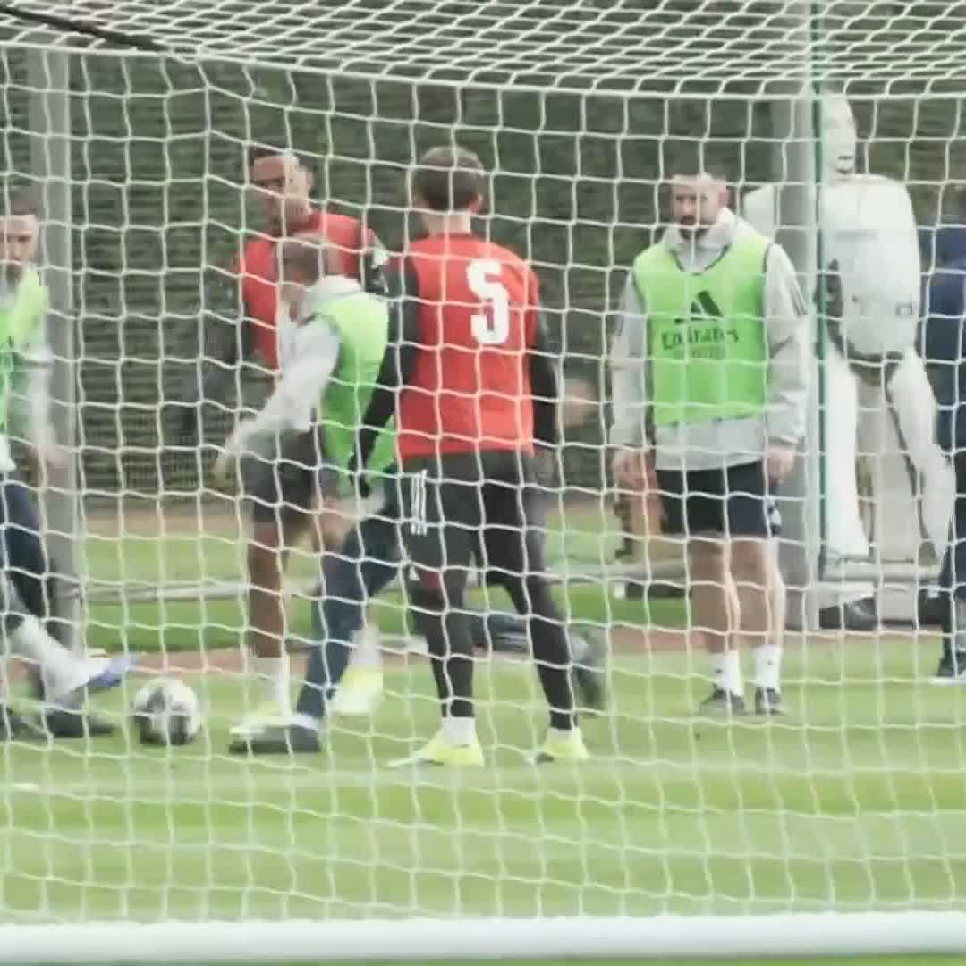 🗣️ "You just wonder what that moment will do for Dowman himself and Arsenal's season" Dharmesh Sheth reports from Arsenal's training ground after Max Dowman broke the youngest ever Premier League goalscoring record at the weekend.