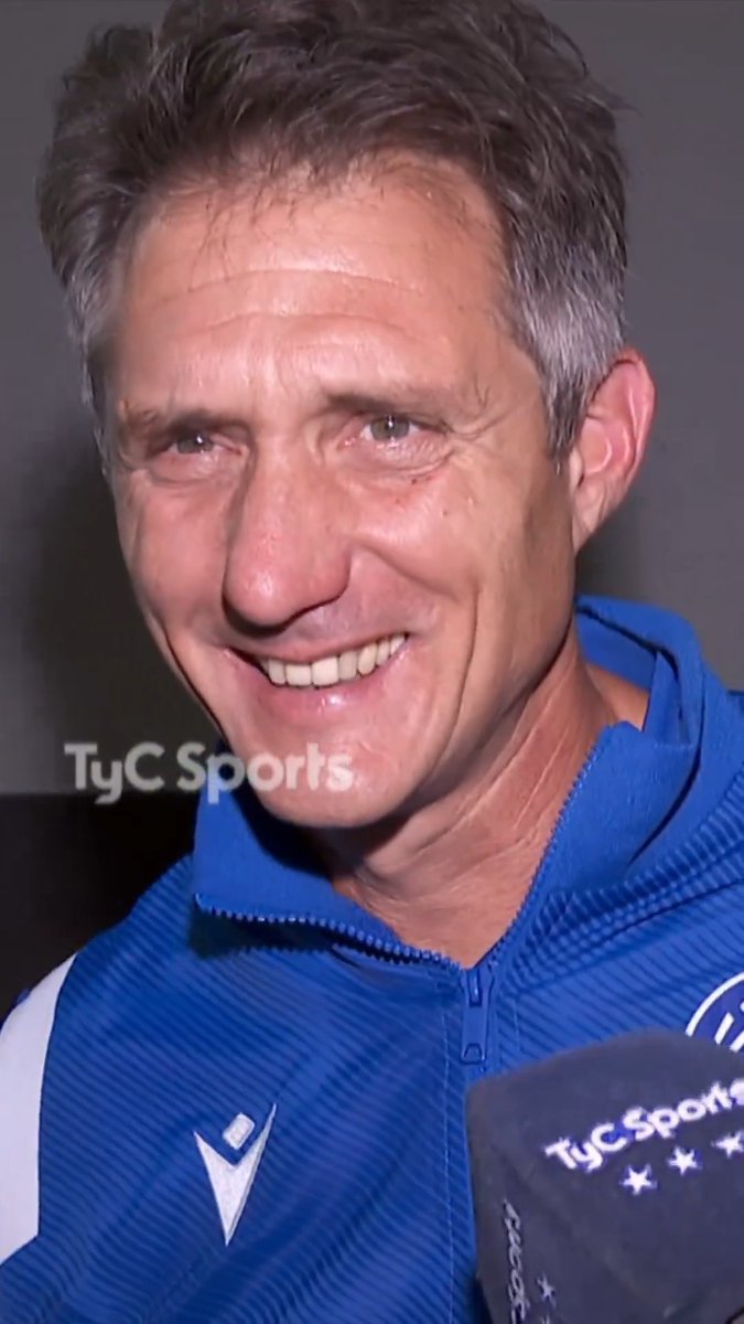 Guillermo Barros Schelotto, su pasado actuando en publicidades y el recuerdo del cruce con el camarógrafo en la cancha de Huracán. 😂 🎙️ Paso a Paso Fabio Tokman