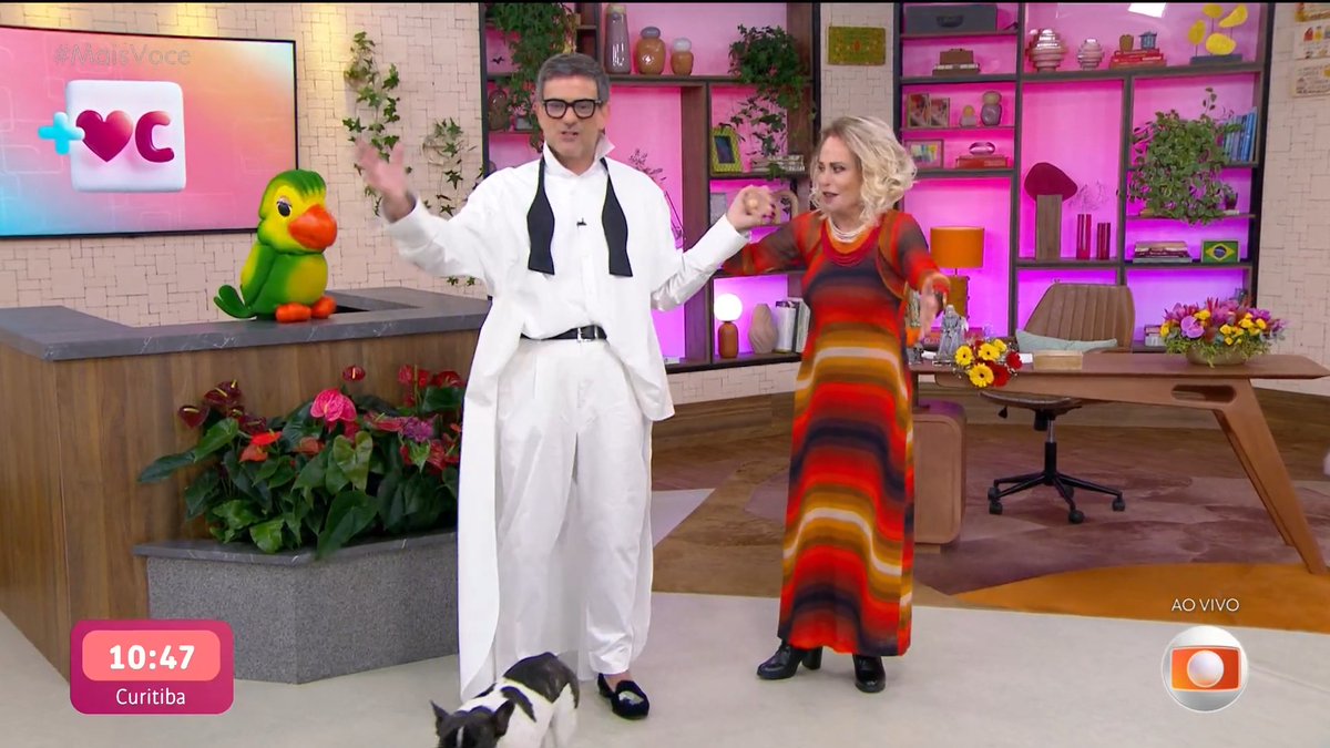 "aquela pessoa que saiu do #Oscars2026 e foi comer um podrão todo desconstruído" 🗣️ aceitem o lookão do Bruno Astuto, mores 💋 #MaisVocê #TVGlobo