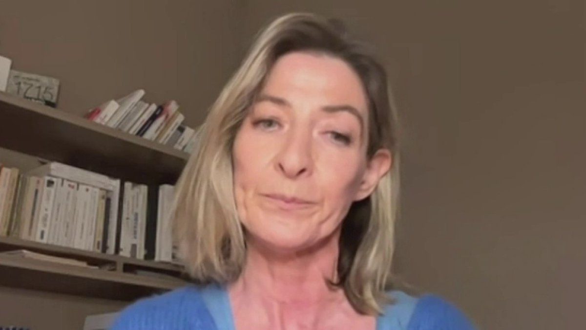 "Quand on dit 'nous sommes tous les enfants de Gaza', ça veut dire que nous sommes tous victimes des Juifs, nous sommes tous des colonisés, au moins symboliquement, et nous allons nous venger" Céline Pina (Céline Pina) chroniqueuse