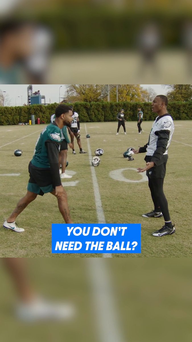 The trash talking from DeVonta Smith and Darius Slay Jr. was nonstop 😭 (via @philadelphiaeagles)