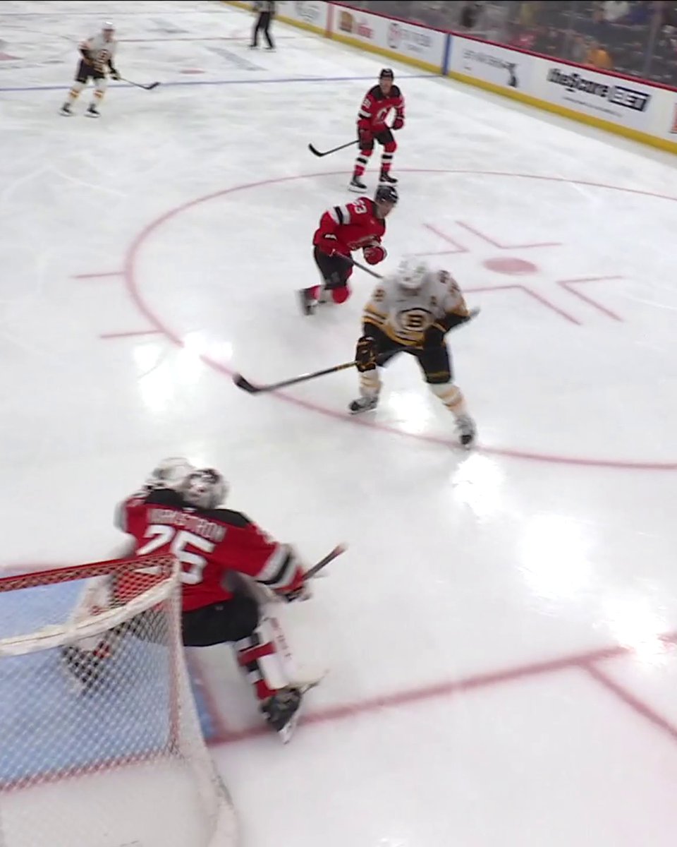 THE PATIENCE FROM PASTA 🍝 The Bruins lead the Devils early on ESPN and the ESPN App 🍿