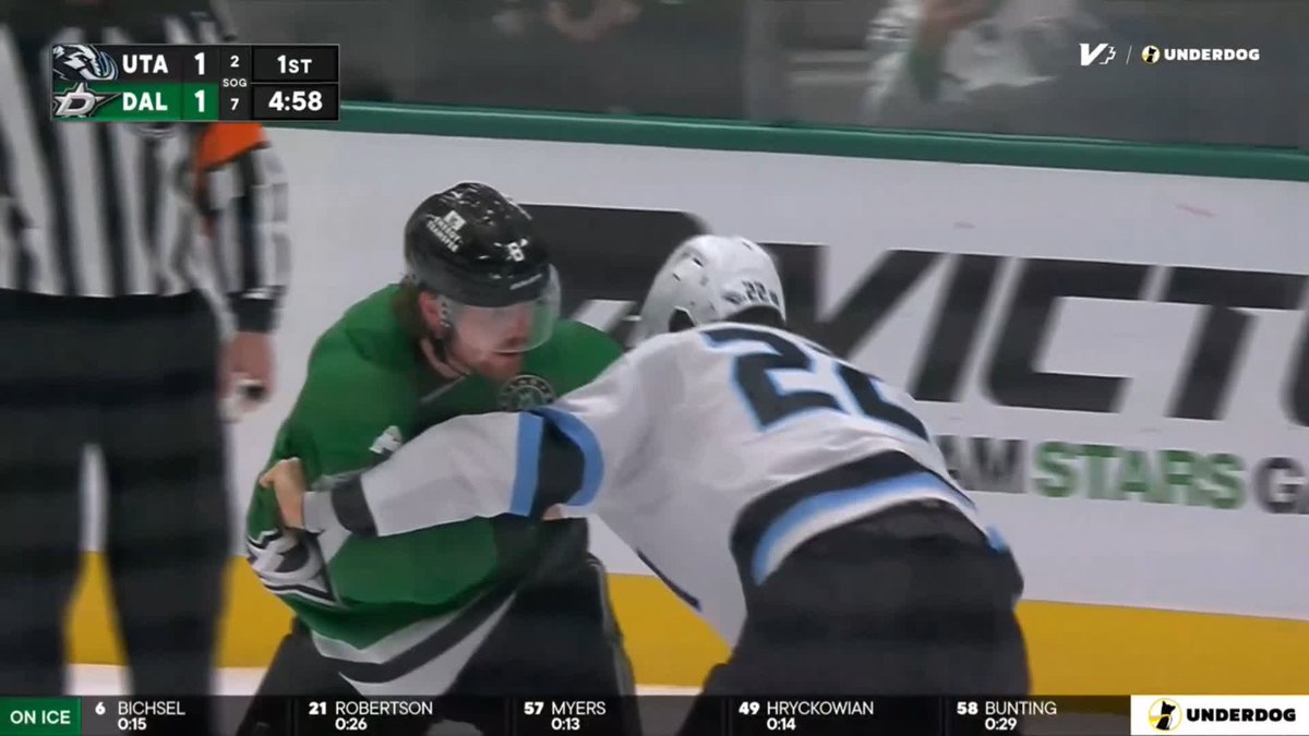 IT IS HAYMAKER CENTRAL! LIan Bichsel drops the gloves with Jack McBain 🥊 #TexasHockey
