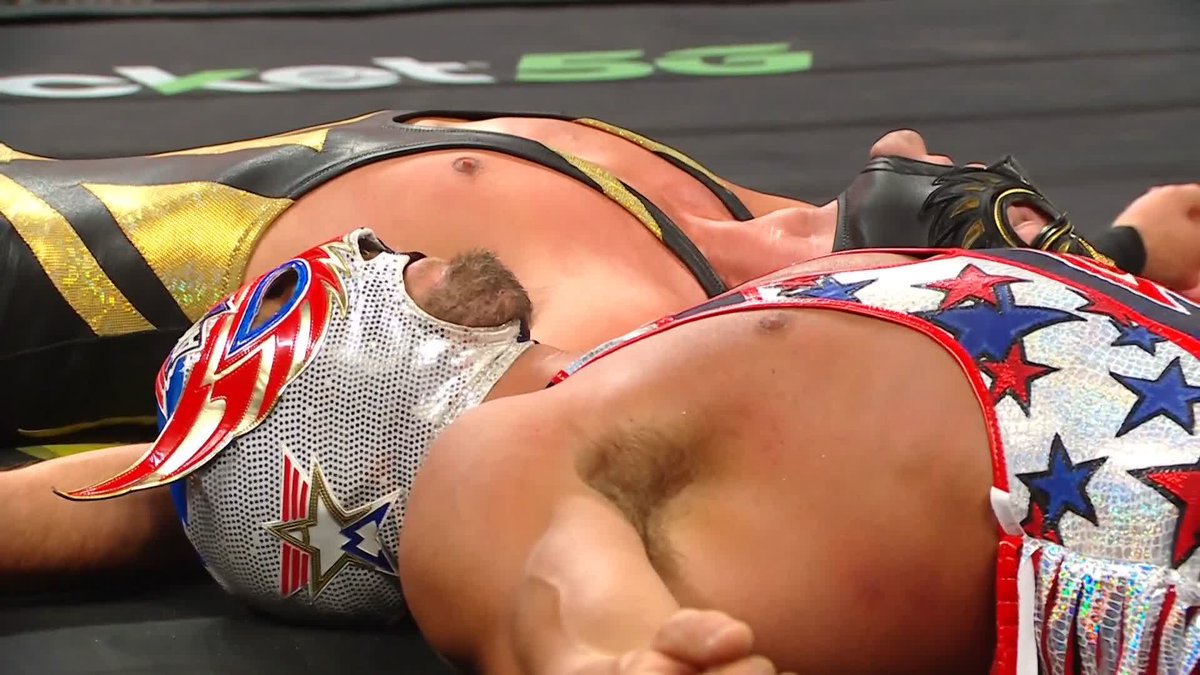 Was that fair? 🧐 El Grande Americano defeats "The Original" El Grande Americano!